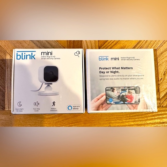 Blink Mini Indoor Plug-In HD Smart Security Camera - set of 2 - Picture 3 of 3